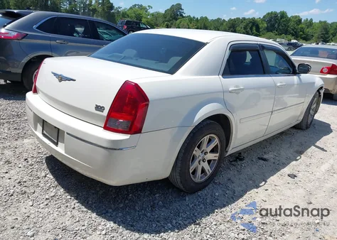2006 Chrysler 300 Touring из США, поврежденный, VIN 2C3KA53GX6H357626